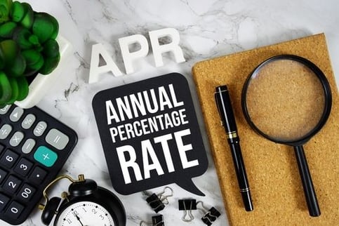 Deciphering the Difference: Interest Rates vs. APR