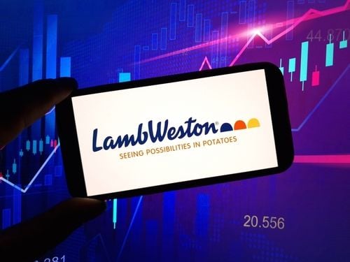 Big Moves Ahead: Lamb Weston Announces Restructuring, Slimline Costs and Boosts Stock