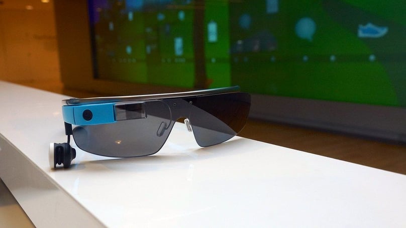 Smart Glasses: The Next Big Thing for Tech Giants - FinanceFrank