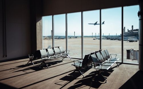Top 9 Retirement Destinations with Great Airport Access