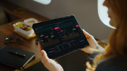 Building Wealth Without a High Income: Practical Steps for Boosting Your Net Worth